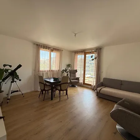 Magnifique Parentale Proche De La Défense Et De Paris Séjour chez l'habitant