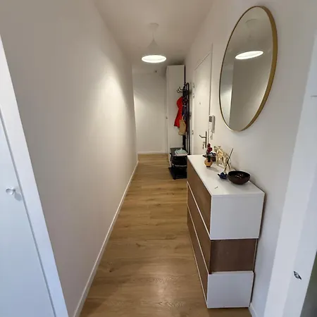 Magnifique Parentale Proche De La Defense Et De Paris Homestay *